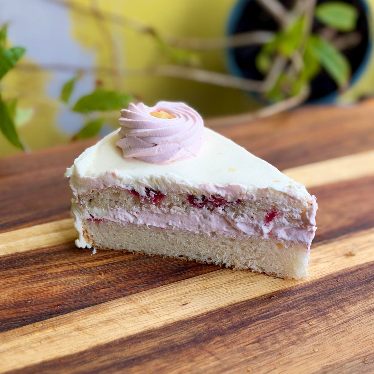 Lemon and Raspberry Cake